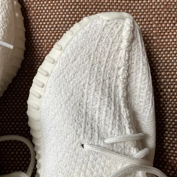 Yeezy Boost ADIDAS like Unbranded Shoes
