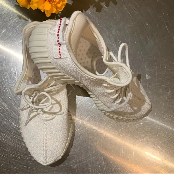 Yeezy Boost ADIDAS like Unbranded Shoes