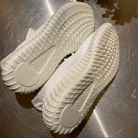 Yeezy Boost ADIDAS like Unbranded Shoes