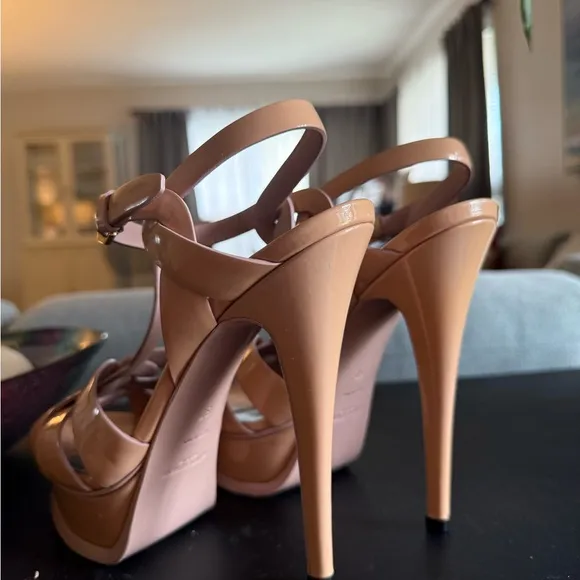 Yves Saint Laurent Women's Tan Platform Sandals