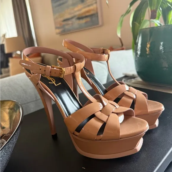 Yves Saint Laurent Women's Tan Platform Sandals